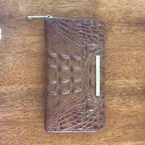 Brahmin Wallet